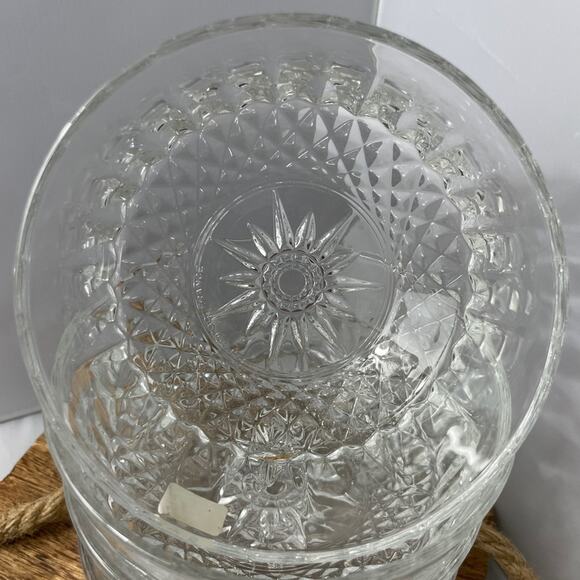 4 Arcoroc Diamant Glass 5"‎ Salad Bowls - Picture 2 of 8